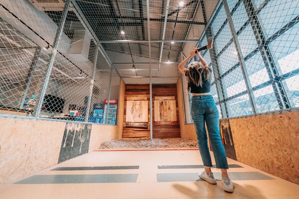 1 Hr Axe Throwing Session